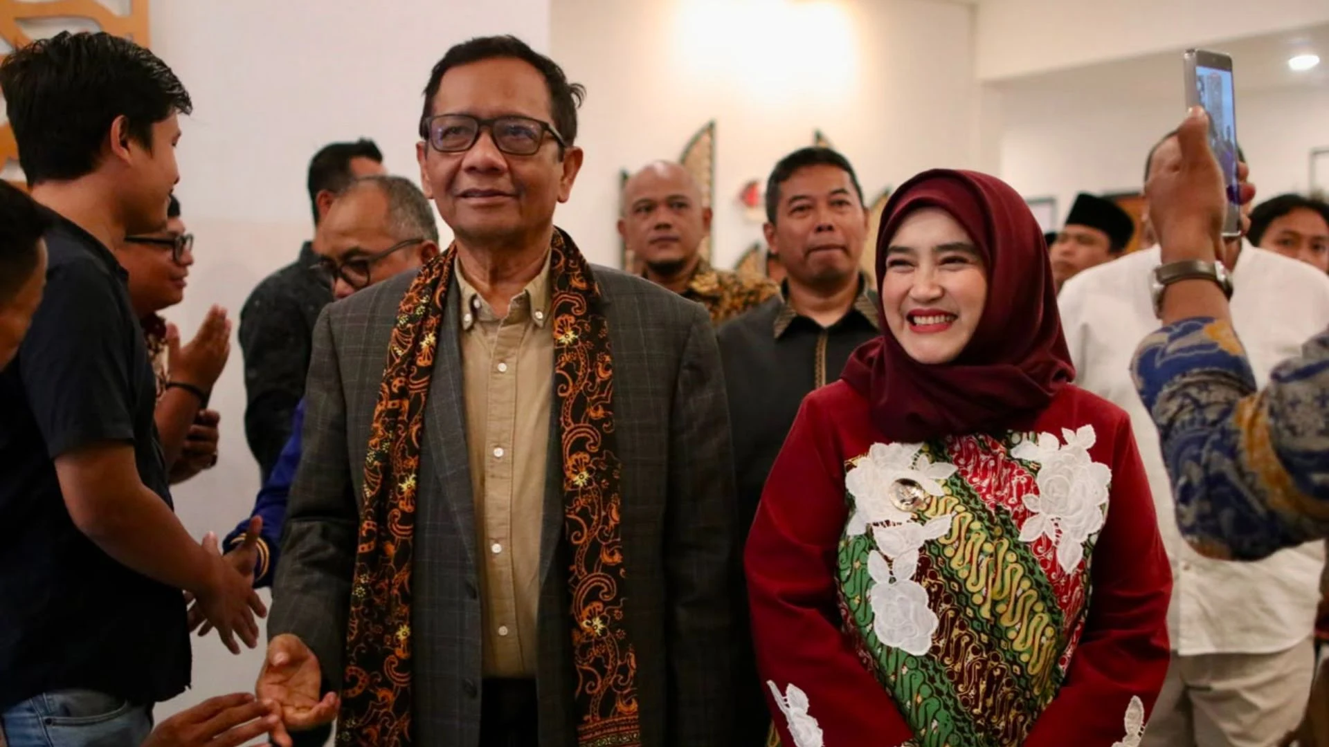 Talk Show Bersama Mahfud MD, Wakil Wali Kota Dukung Penegakan Hukum Berbasis Integritas