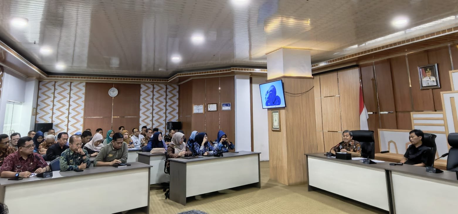 Menyambut Arus Mudik, Wali Kota Cirebon Instruksikan Pejabat Tetap Siaga di Kota