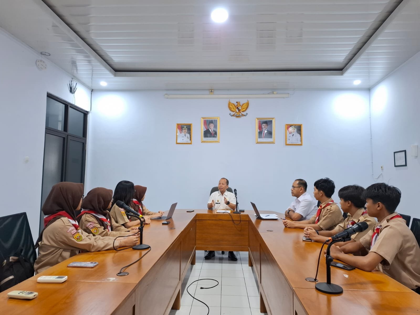 Kunjungan Studi Observasi Siswa SMAN 2 Kota Cirebon ke Inspektorat Daerah Kota Cirebon