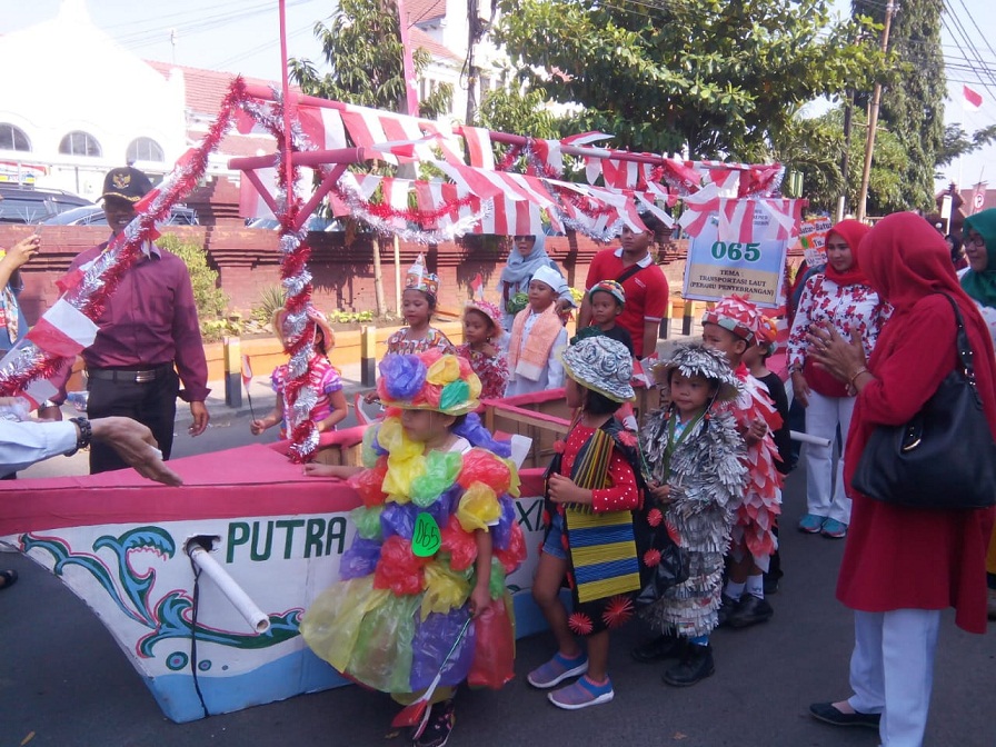 Peserta  karnaval gebyar PAUD Kota Cirebon Tahun 2018