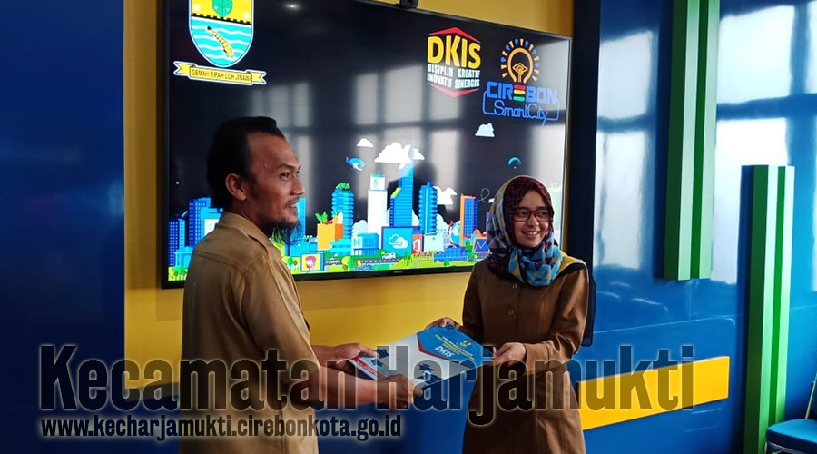 Perwakilan Kecamatan Harjamukti Menjadi Peserta Terbaik Bidang Video Editing Dalam Bimtek TIK di Lingkungan Pemkot Cirebon