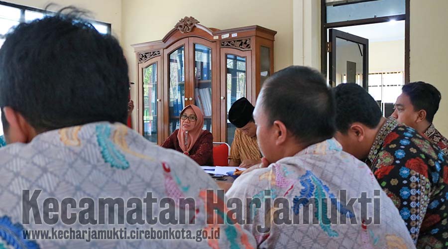 Tim IT Se-Kecamatan Harjamukti Bahas Penyusunan Profil Kelurahan dan Kecamatan