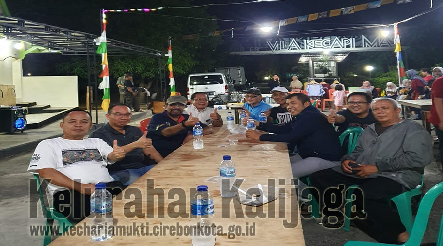 Bazar Kuliner Di Villa Kecapi Mas RW. 001 Katiasa Baru Kelurahan Kalijaga Kota Cirebon